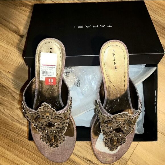 Tahari | NIB NWT Olivia Antique Gold Sandals - Picture 1 of 4